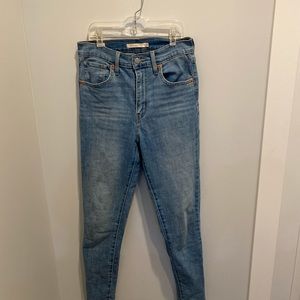 Levi’s high waisted jeans